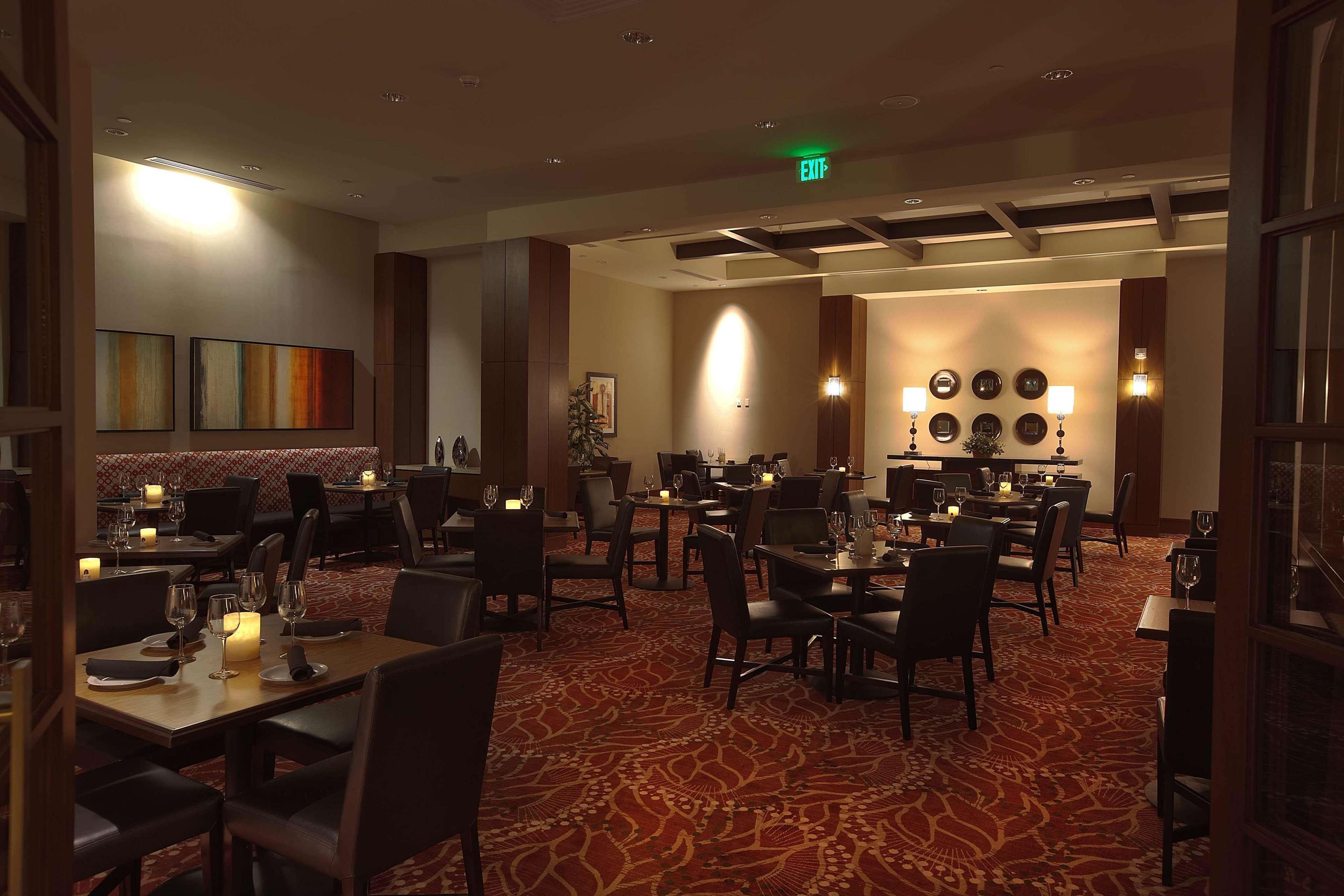 Embassy Suites Palmdale Restaurant photo